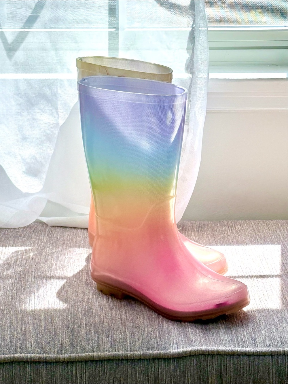 Target Kids - Pastel Rainbow Ombre Rain Boots - Pink, Yellow, Blue - Size 1